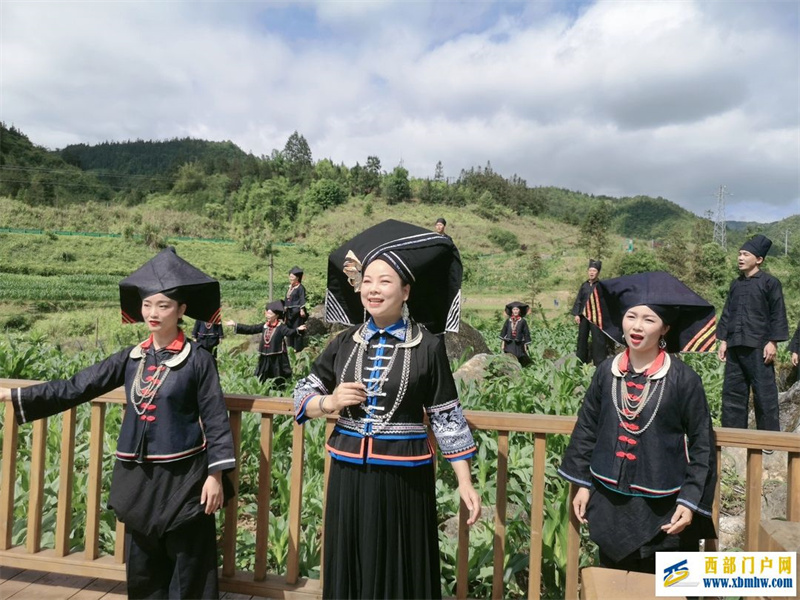 广西百色歌从那坡来(图1) 广西百色歌从那坡来(图1)