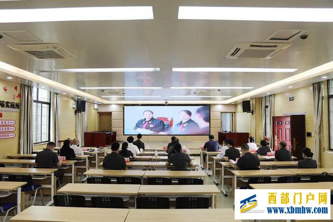 来宾中院召开未成年人审判工作新闻发布会,发布首部公益宣传片(图2) 来宾中院召开未成年人审判工作新闻发布会,发布首部公益宣传片(图2)