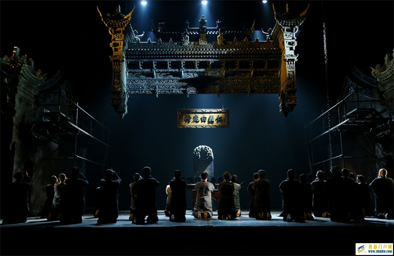 文坛巨著搬上舞台!陕西人艺“茅奖三部曲”话剧10月北京演出(图1) 文坛巨著搬上舞台!陕西人艺“茅奖三部曲”话剧10月北京演出(图1)