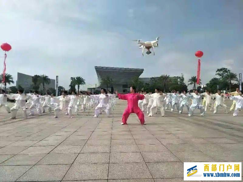 健身气功在曲靖(图2) 健身气功在曲靖(图2)