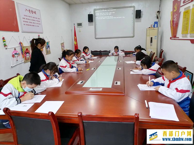 德江二小开展小学生现场作文竞赛活动 德江二小开展小学生现场作文竞赛活动