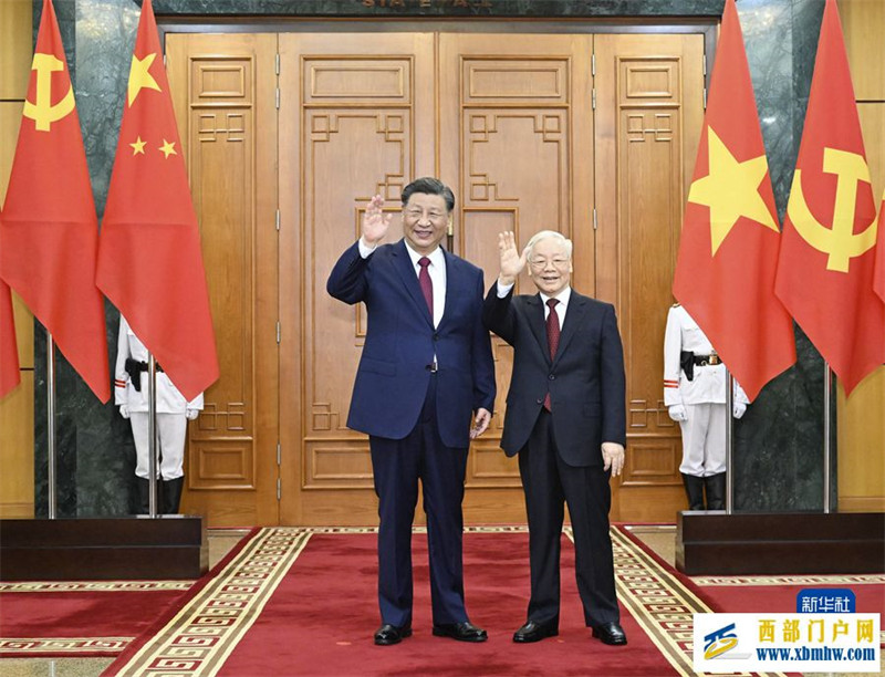 习近平同越共中央总书记阮富仲举行会谈(图7) 习近平同越共中央总书记阮富仲举行会谈(图7)