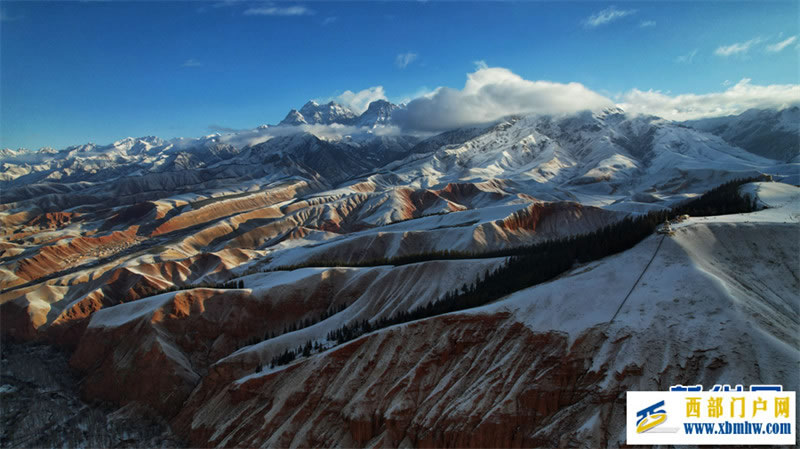 春雪润祁连:大气磅礴 银色连绵(图1) 春雪润祁连:大气磅礴 银色连绵(图1)