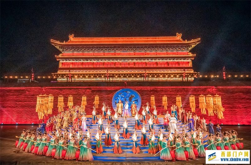 再现“山河诗长安” 西安城墙《梦长安——大唐迎宾盛礼》震撼复演(图10) 再现“山河诗长安” 西安城墙《梦长安——大唐迎宾盛礼》震撼复演(图10)