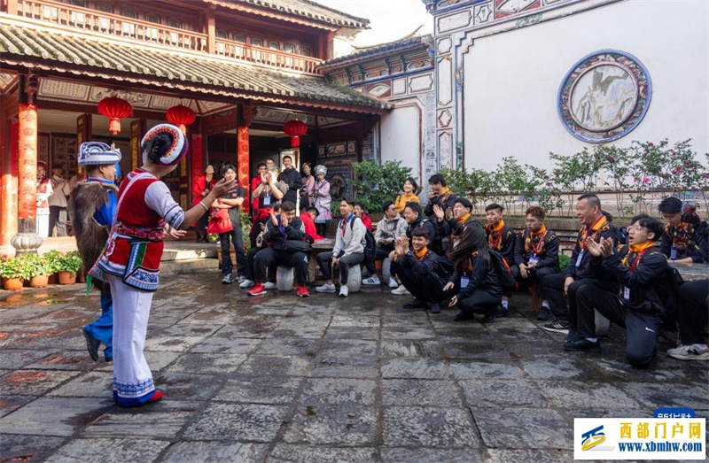 龙舞春城 情谊相连——马来西亚舞龙队的中国之旅(图10) 龙舞春城 情谊相连——马来西亚舞龙队的中国之旅(图10)