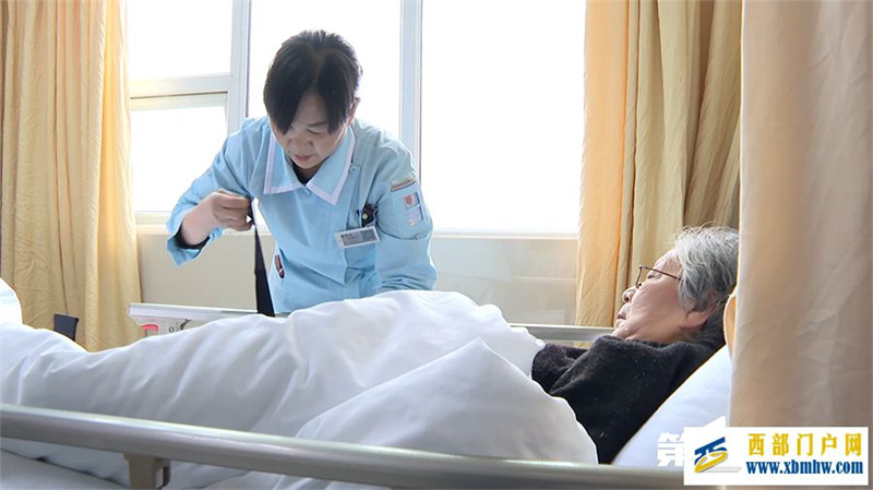 重庆推出“无陪护病房” 群众就医再添新“医”靠(图1) 重庆推出“无陪护病房” 群众就医再添新“医”靠(图1)
