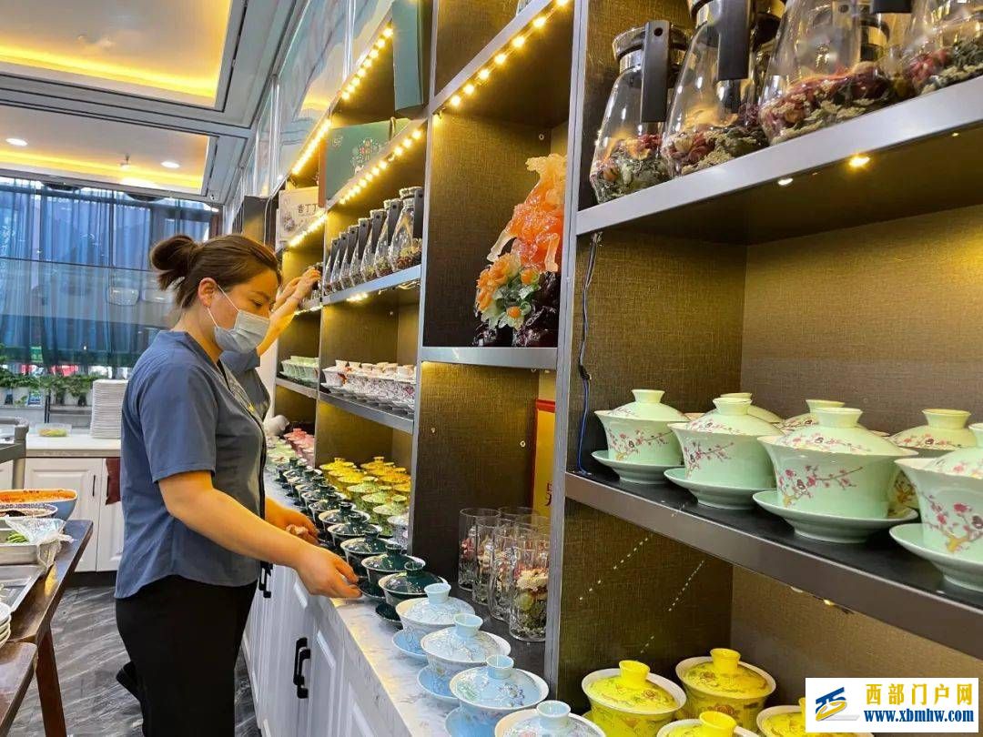 媒体看吴忠吴忠市:早茶折射现代服务业强链密码(图4) 媒体看吴忠吴忠市:早茶折射现代服务业强链密码(图4)
